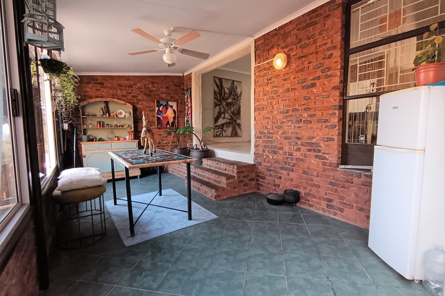 2 Bedroom Property for Sale in Meerhof North West
